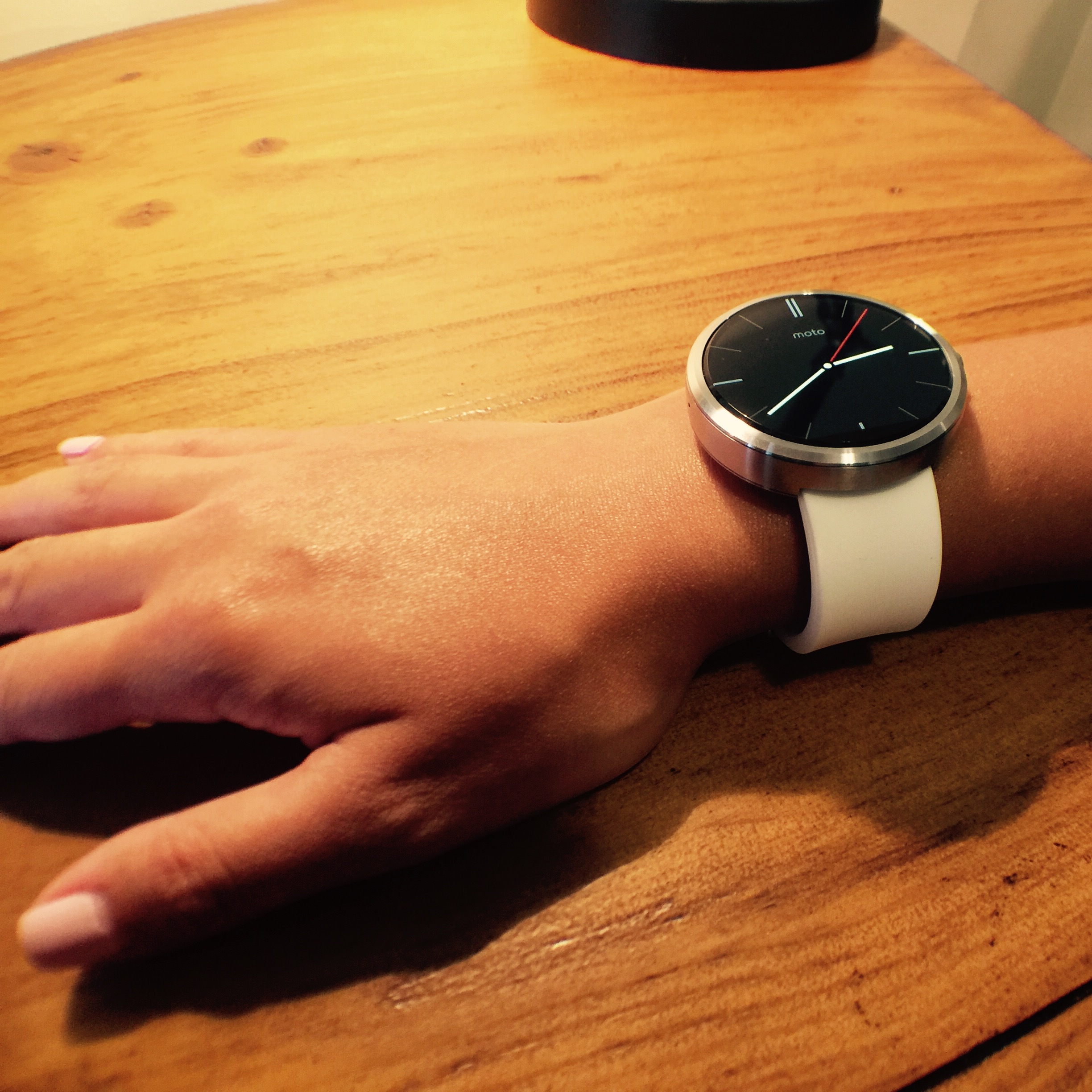 Moto 360 women wrist